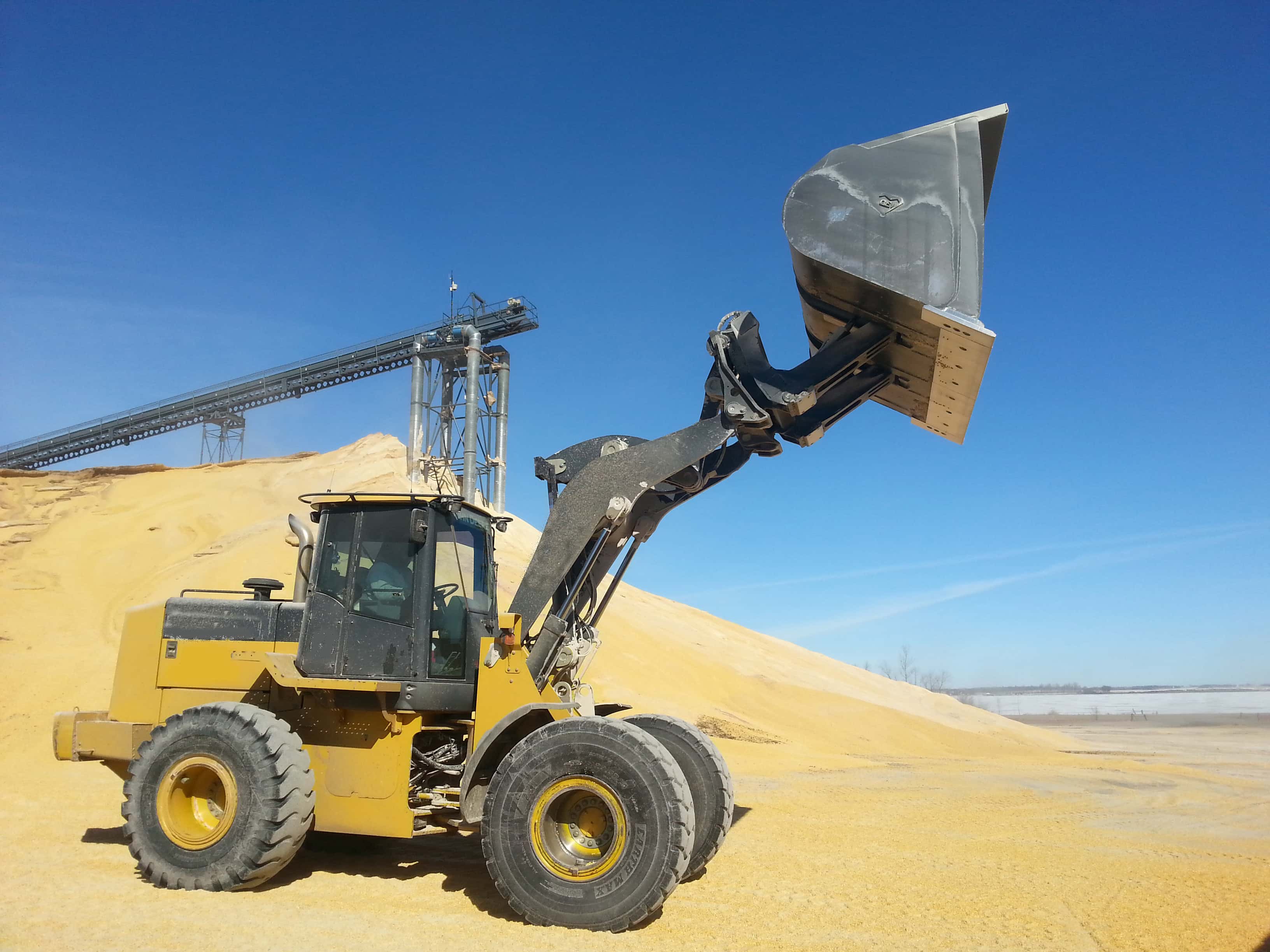 Wheel Loader Roll Out Buckets GEM Attachments